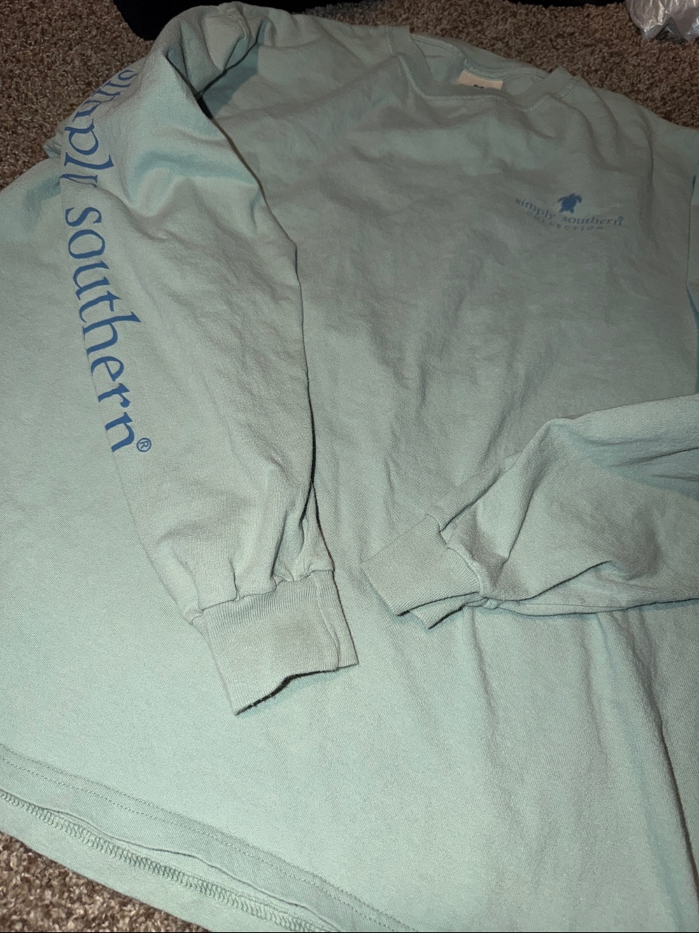 Simply Southern mint green long sleeve turtle design tee (L) EUC!
